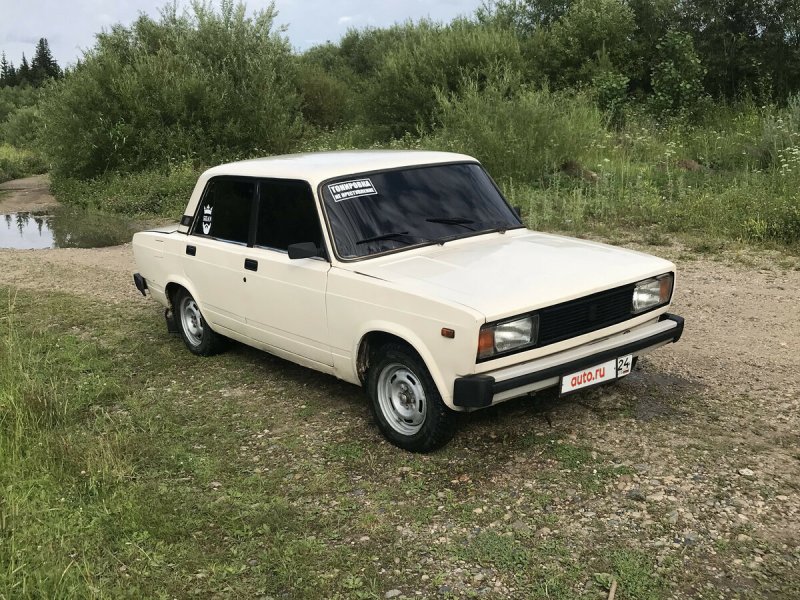 ВАЗ 2105 бежевая