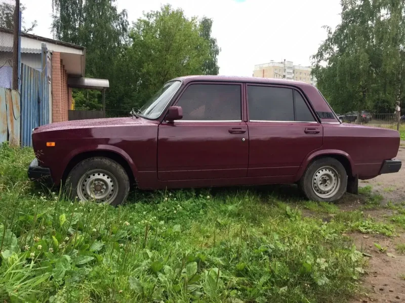 ВАЗ 2107 цвет гранат 180