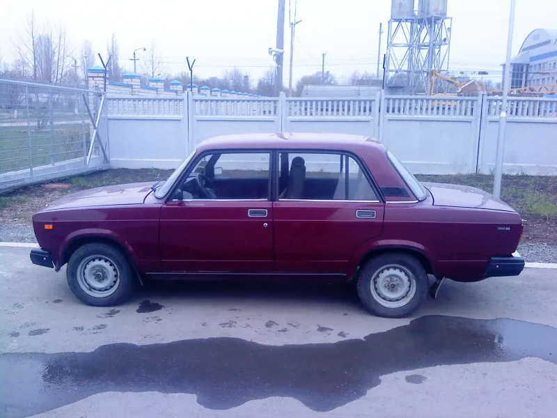 ВАЗ 2107 цвет гранат 180