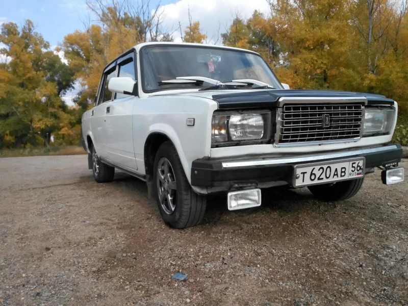 Lada 2107 White