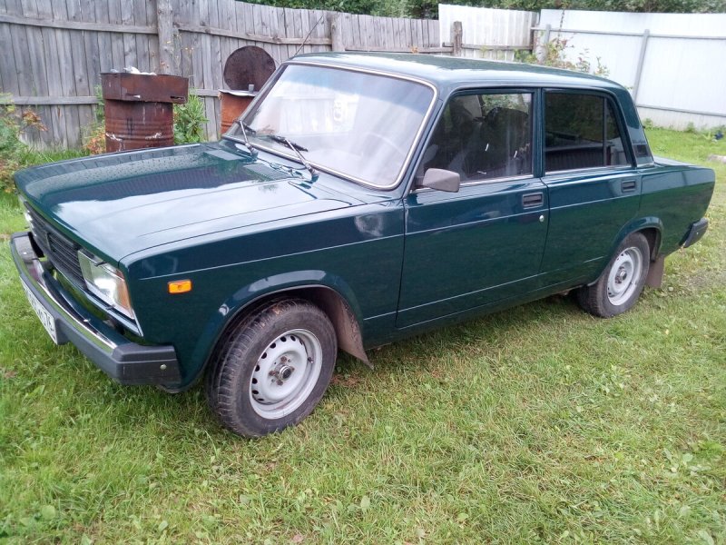 Лада 2105 зеленая