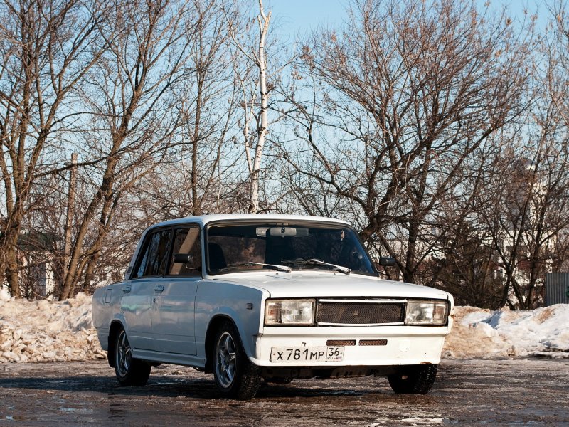 ВАЗ 2107 зеленая антихром