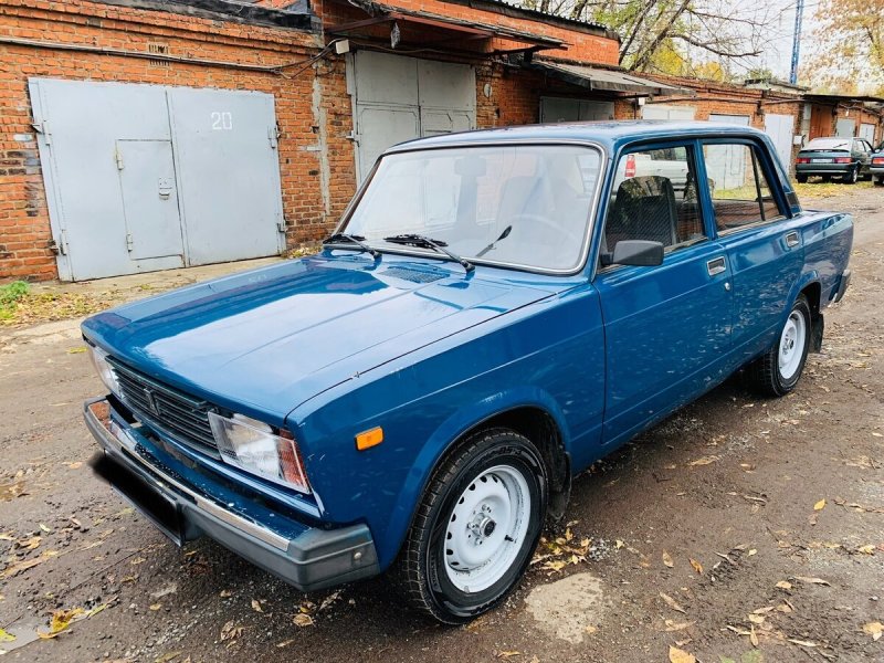 ВАЗ-2105 Жигули синий