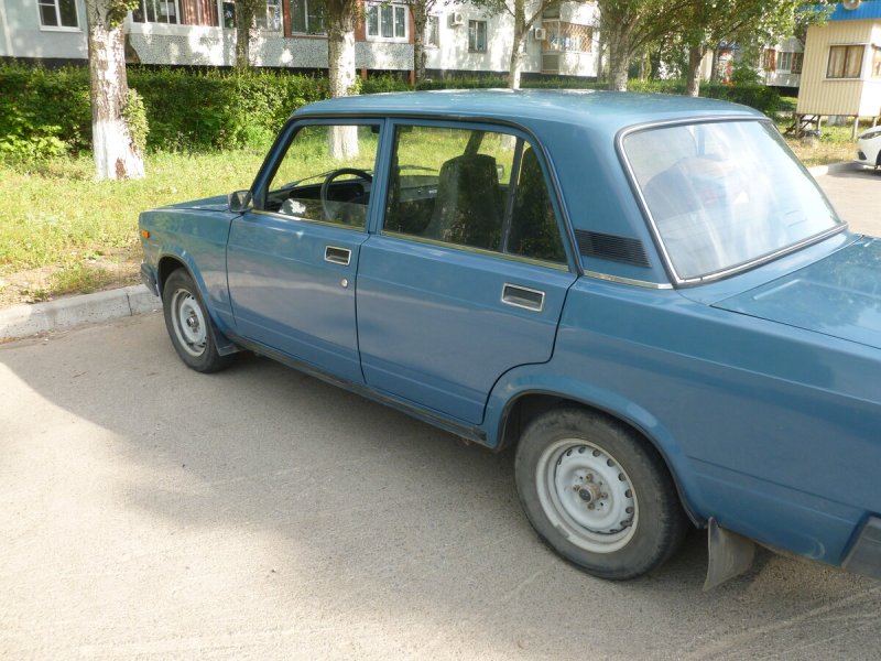 Лада 2105 синяя