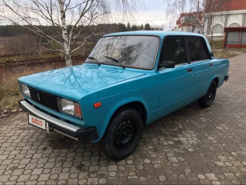 ВАЗ 2105 голубая