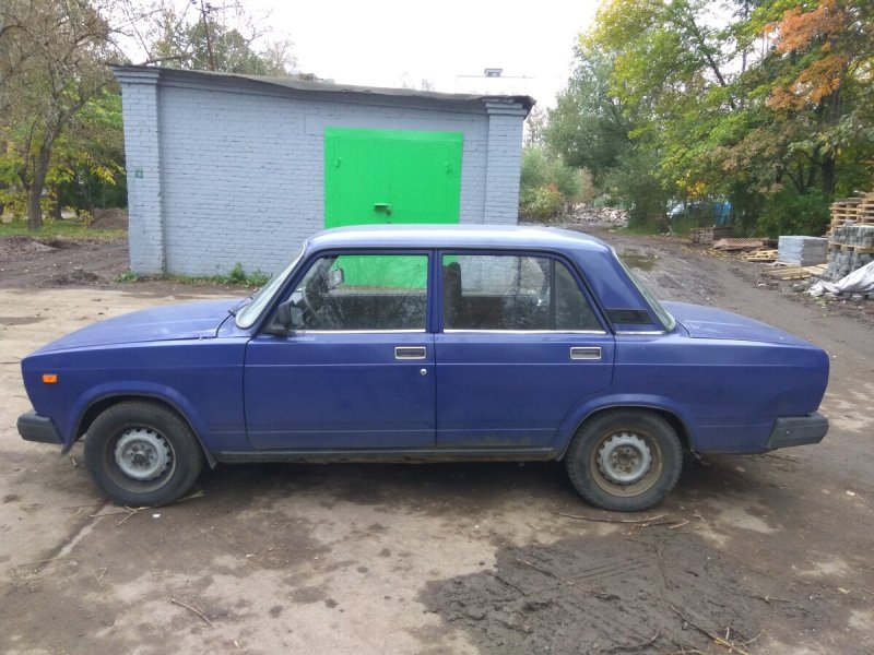 ВАЗ 2105 синий металлик