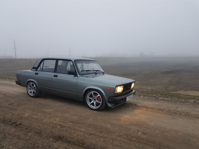 ВАЗ 2105 r15