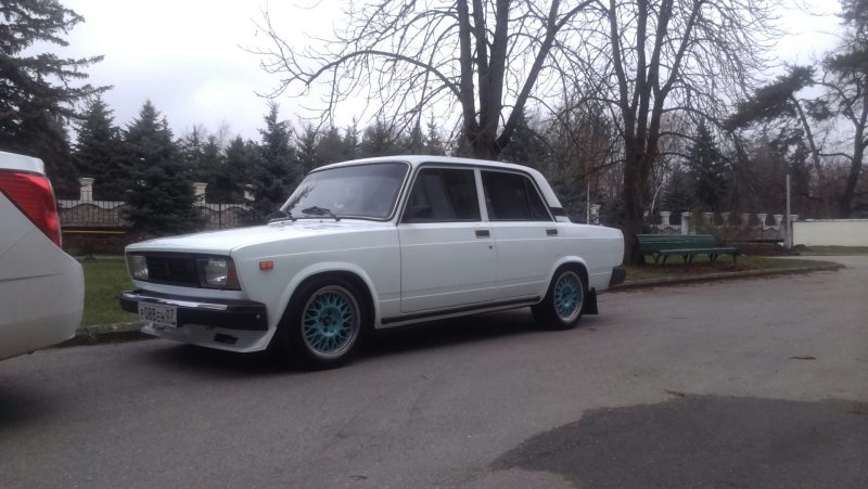 ВАЗ 2107 на дисках slik