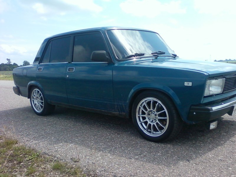 ВАЗ 2105 r15