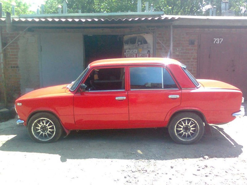ВАЗ 2101 на дисках r15