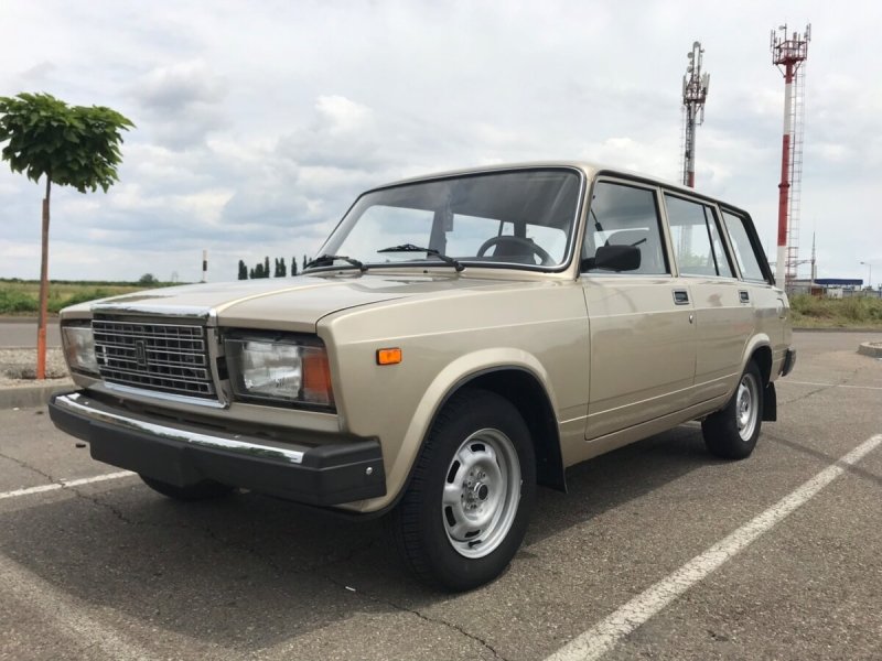 ВАЗ 2104 бежевая