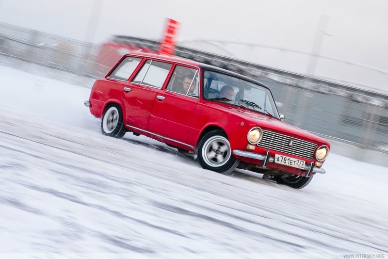 Lada 2102