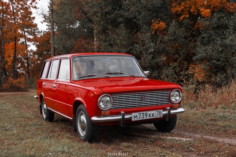 Lada 2102