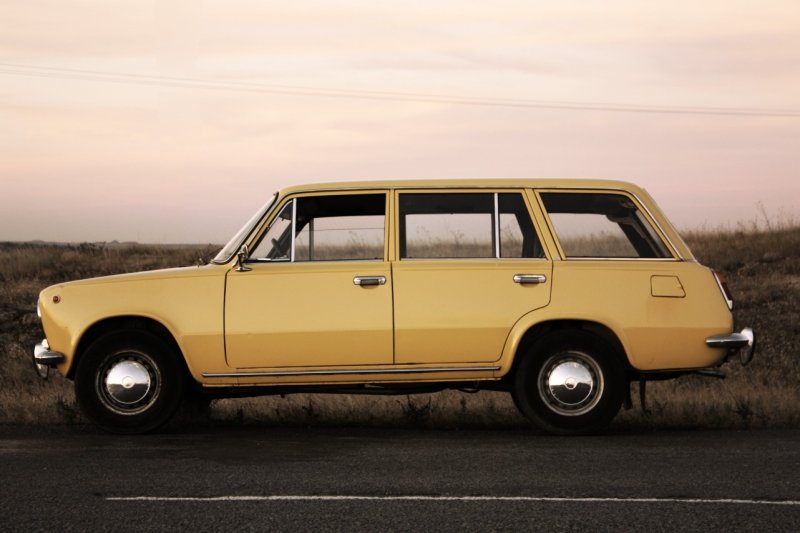 Lada 2102