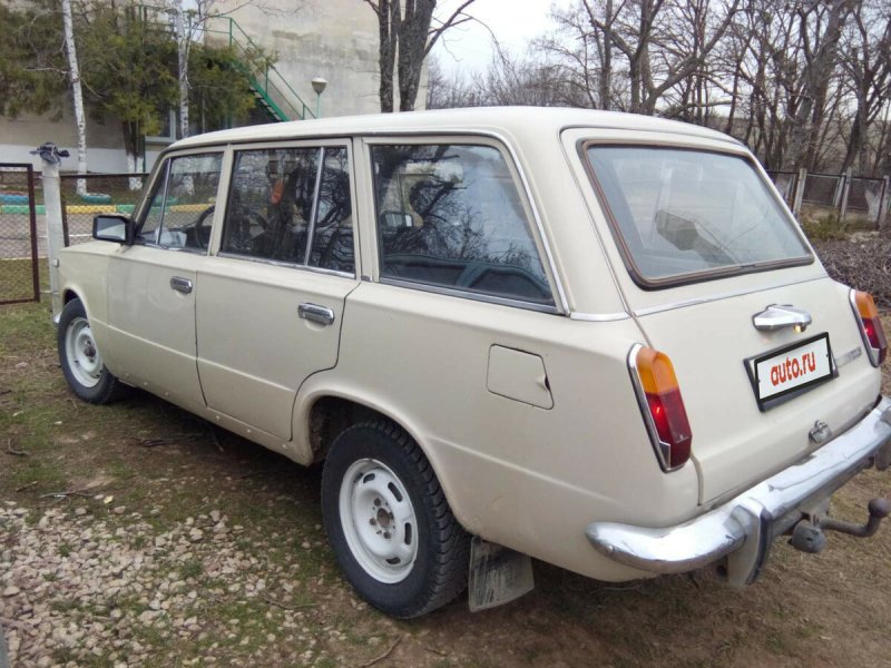 ВАЗ 2102 белая