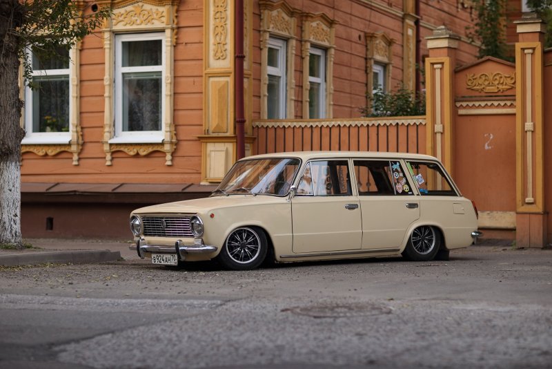 ВАЗ 2102 заниженная