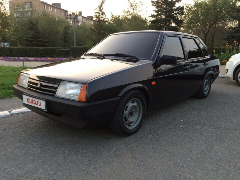 Lada 21099