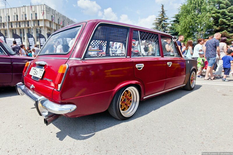 ВАЗ Лада 2102 вишневый