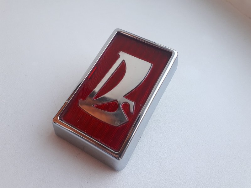 Значок Жигули ВАЗ 2107