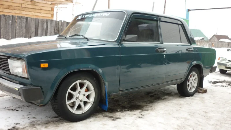 ВАЗ 2107 цвет 440