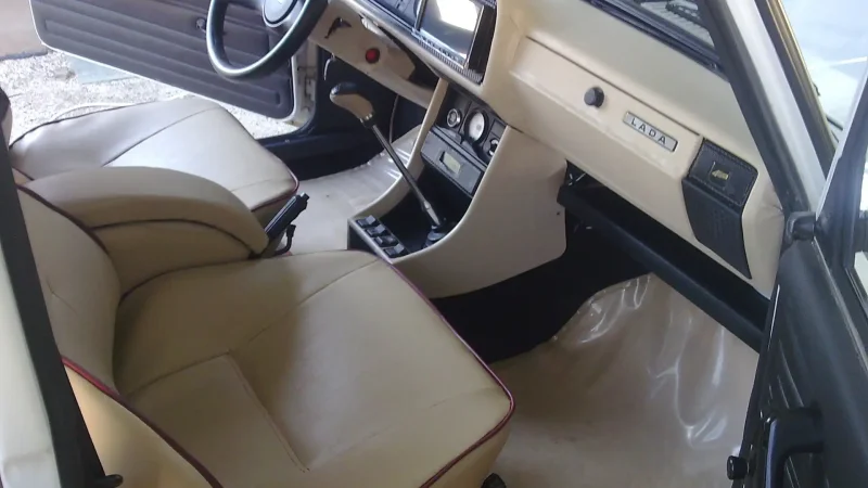 Lada 2107 салон