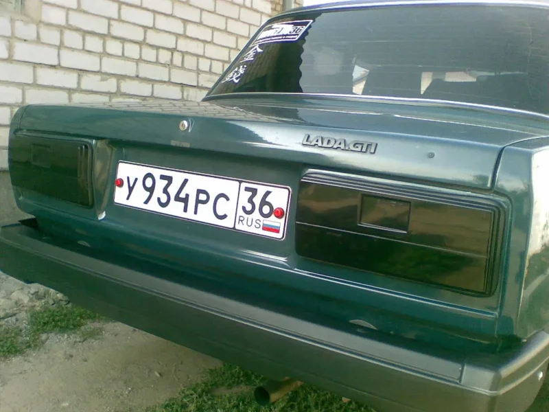 Задние фонари на ВАЗ 2107 тонированные