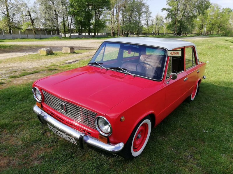 ВАЗ 2101 красная