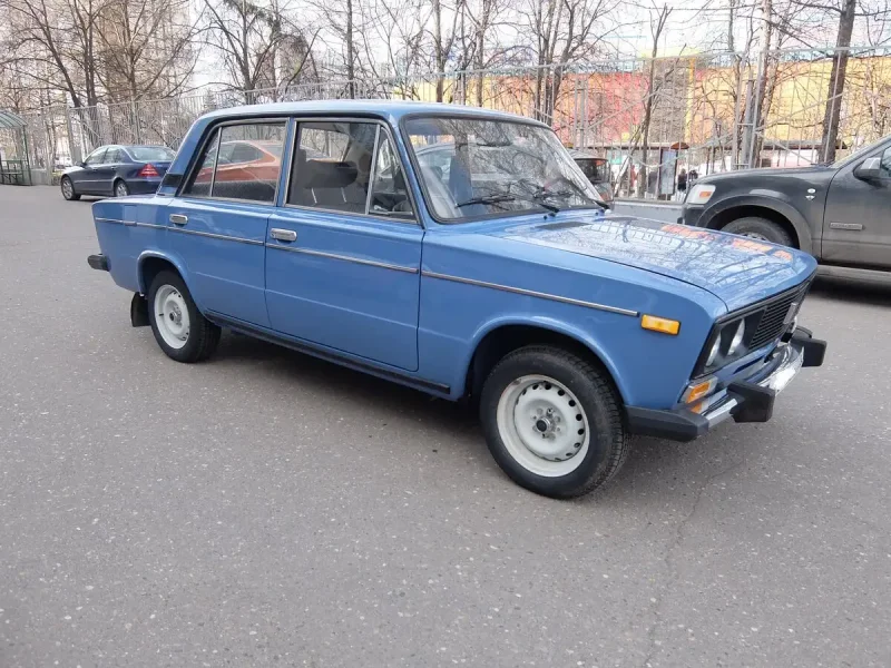 ВАЗ 2106 синяя Заводская