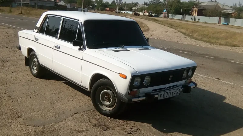 Лада 2106 белая