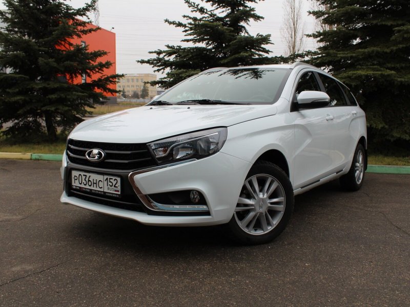 Lada Vesta 2018 белый
