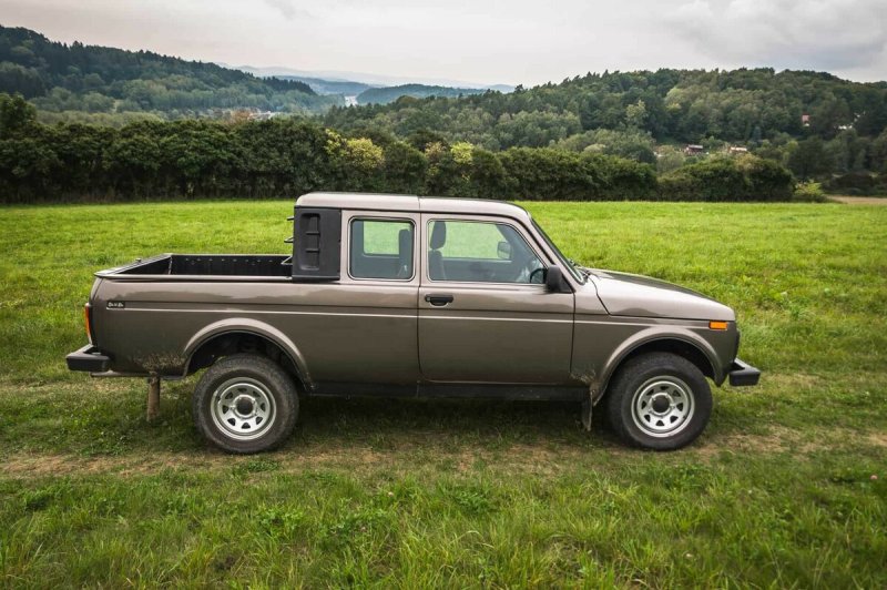 Лада Нива пикап (Lada 2329)