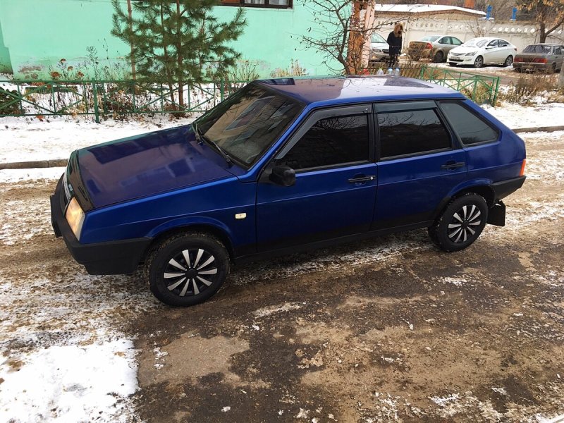 ВАЗ 21093 голубой