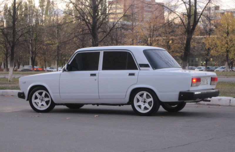 Рельсы на ВАЗ 2107 r14