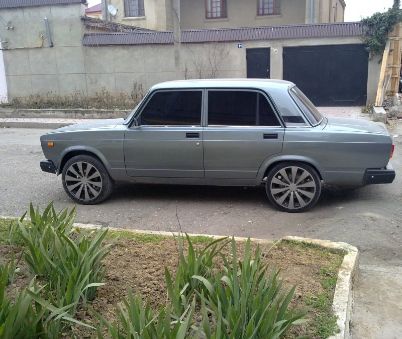 ВАЗ 2107 -50 r14