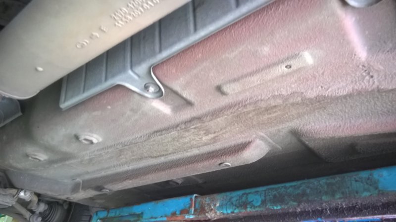 Крепеж балки и лонжерона w203