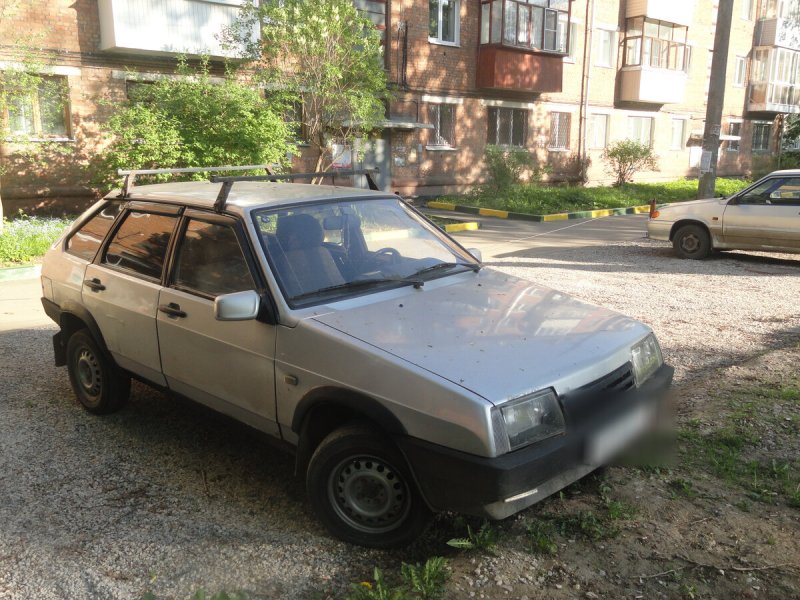 ВАЗ 2109 93 года