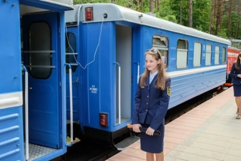 Проводница РЖД