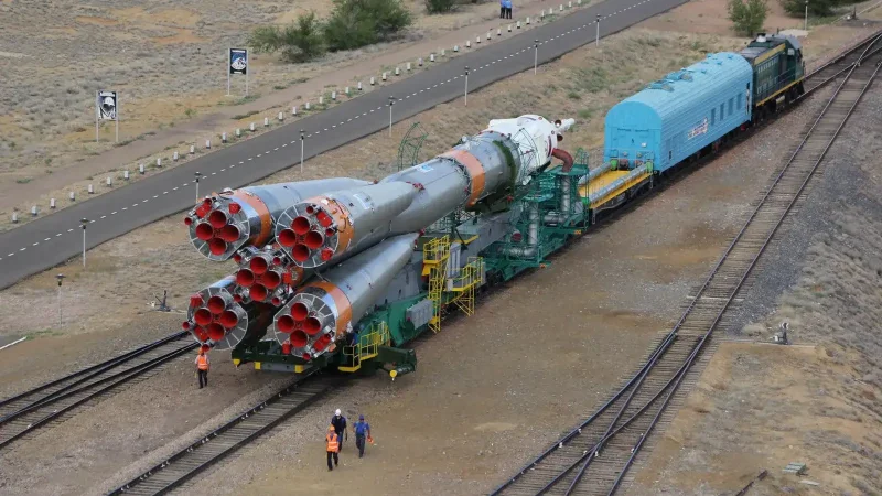 Боевой Железнодорожный ракетный комплекс БЖРК 15п961 молодец