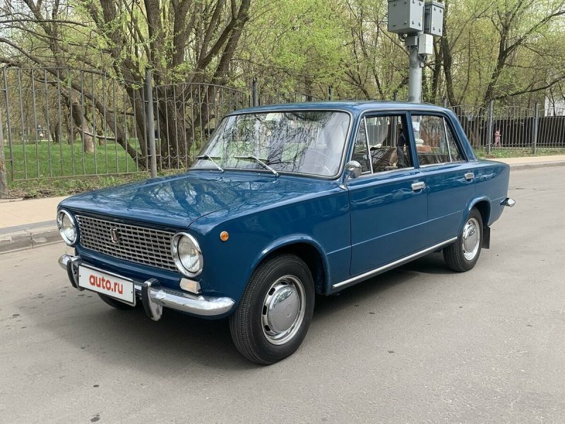 Лада ВАЗ 21011