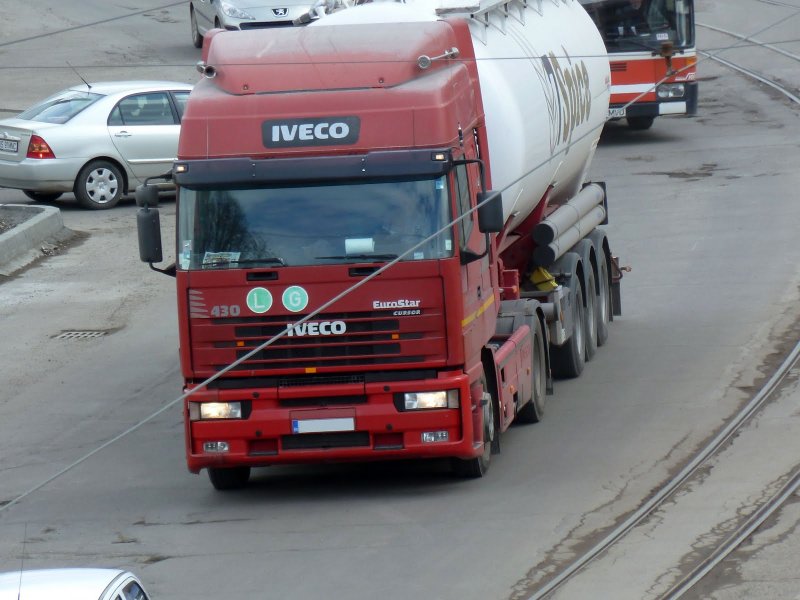 Iveco Stralis ad350