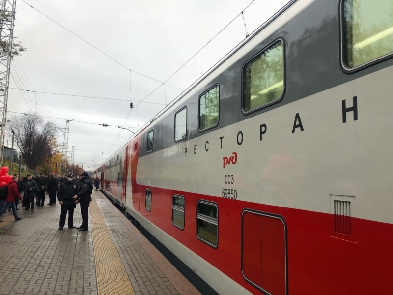 Новый двухэтажный поезд Мурманск Санкт-Петербург