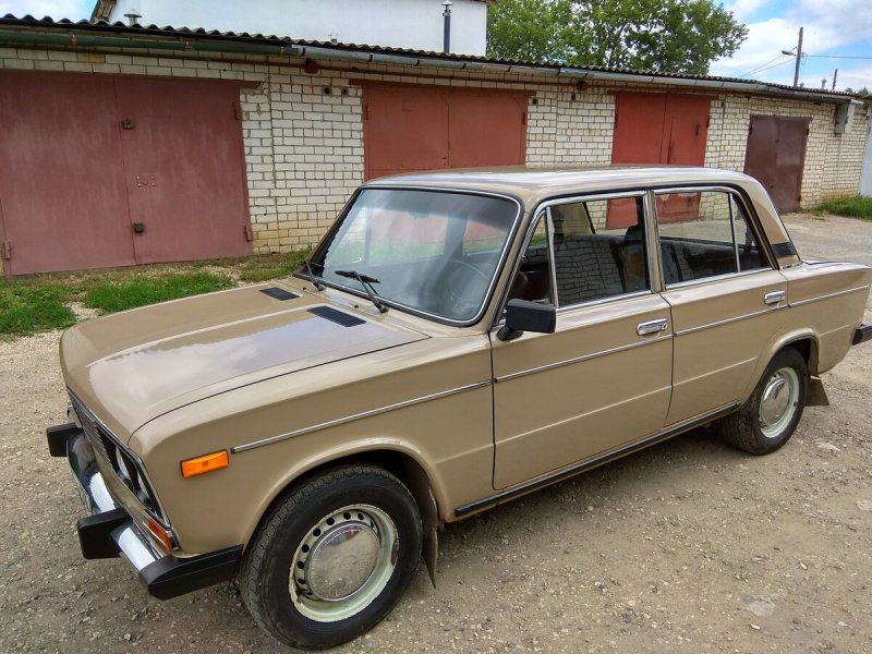 ВАЗ 2106 бежевая