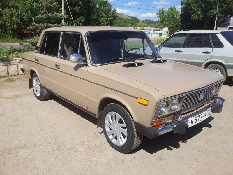 ВАЗ 2106 бежевая