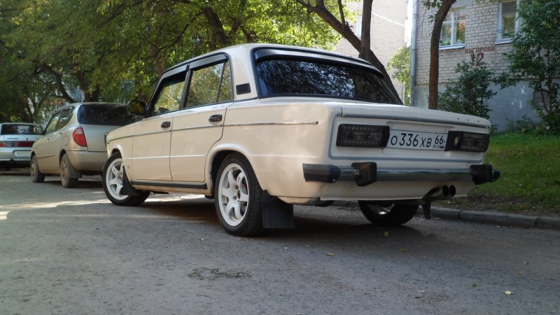 ВАЗ 2106 бежевый металлик