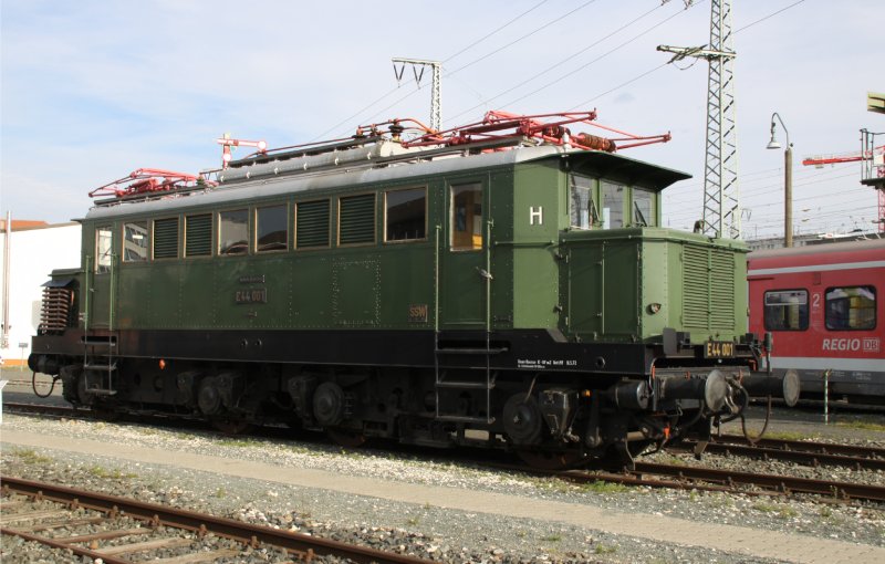 E94 locomotive
