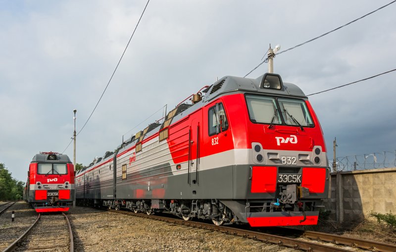 Локомотив Ермак 2эс5к