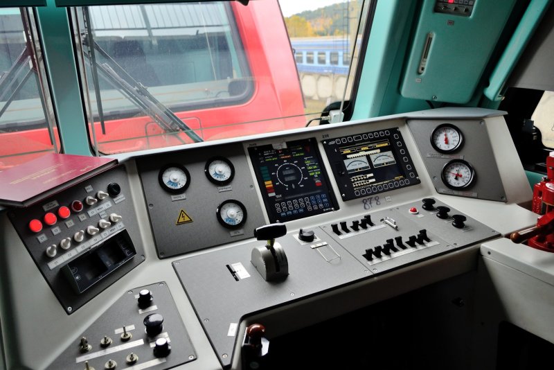 Локомотив 3эс5к Ермак