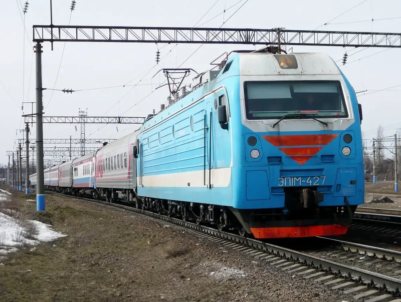 Фирменный пассажирский поезд
