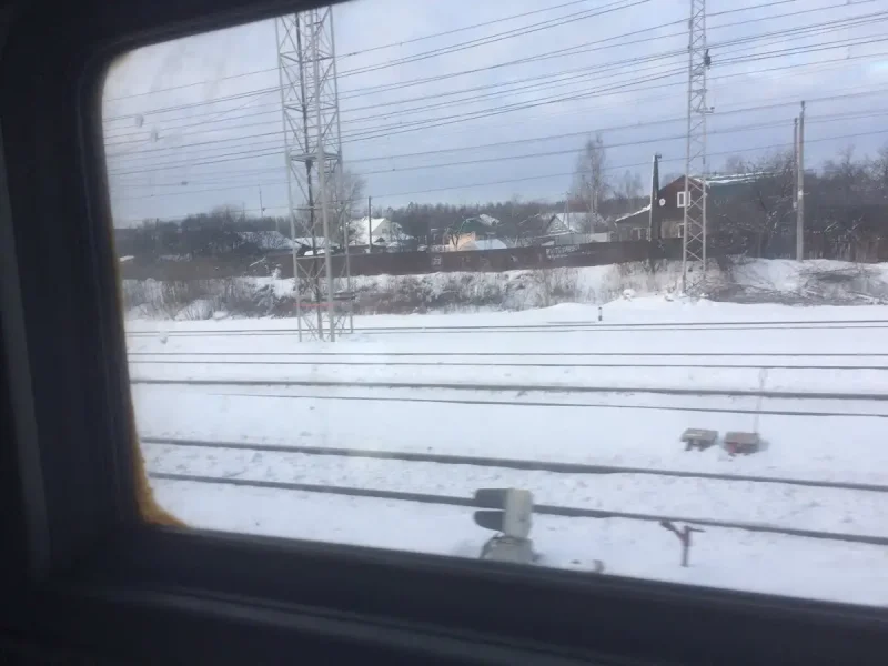 Вид из окна поезда зима