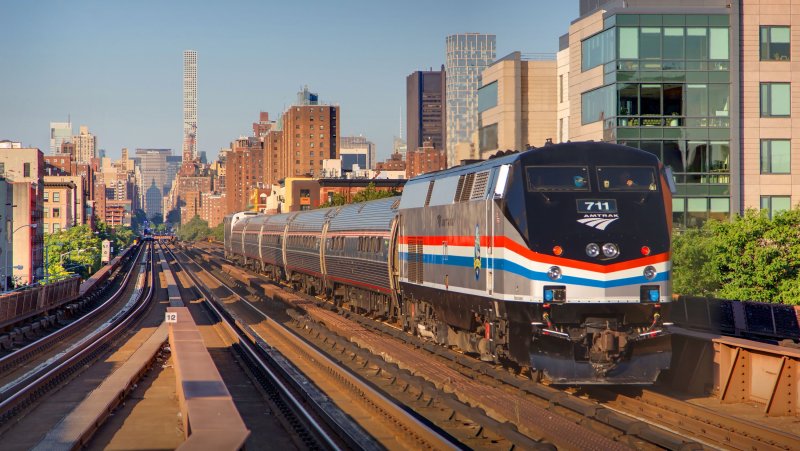 Поезда Amtrak в США